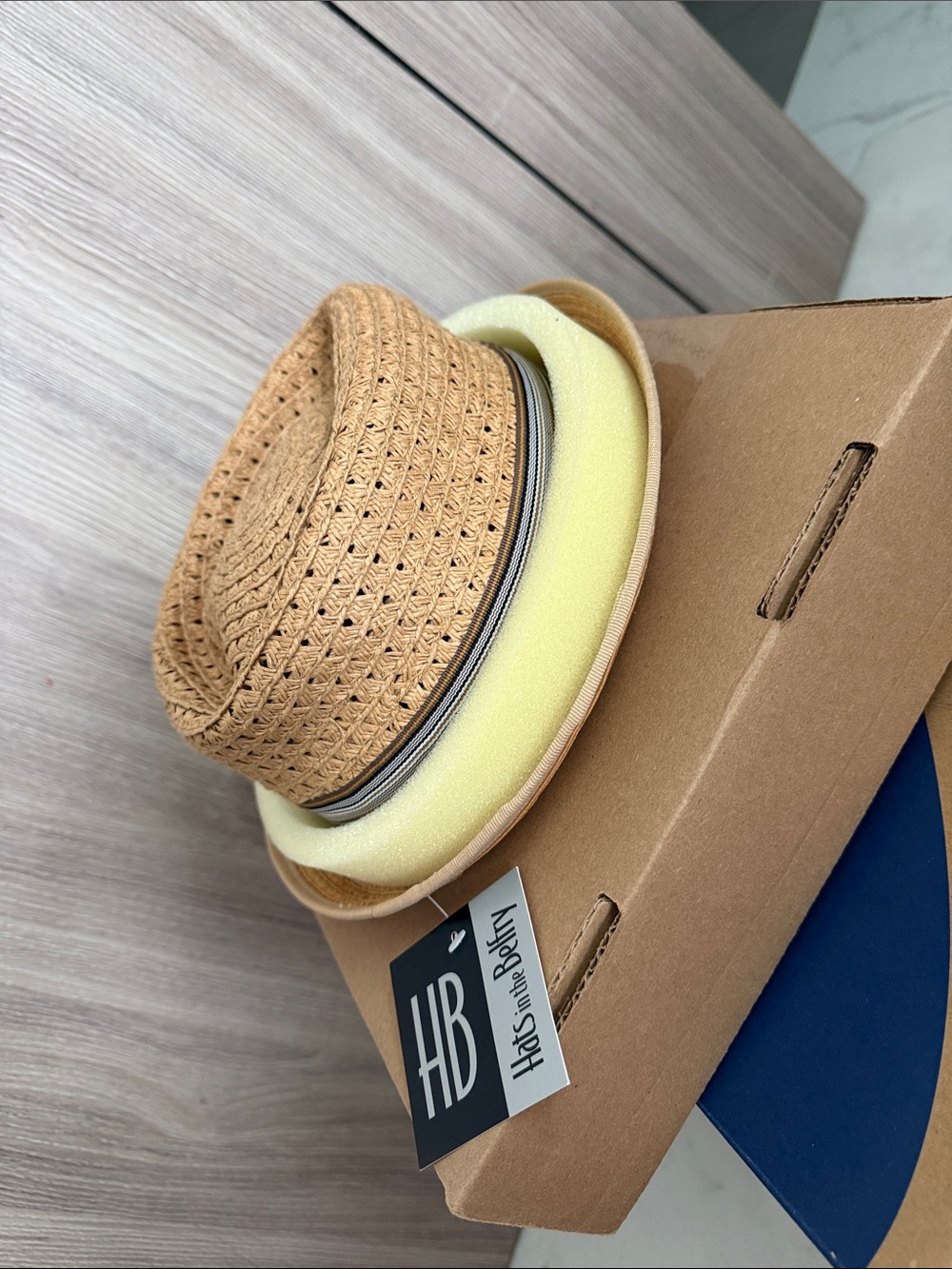 Men's Tan Straw Fedora with Contrast Band